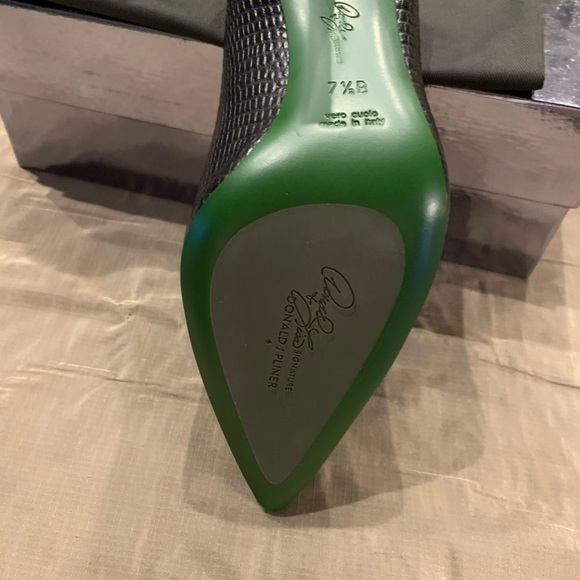 Donald J Pliner Stilettos - Picture 3 of 6